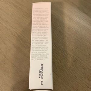 Mary Kay Makeup - Mary Kay Medium Coverage Foundation 404 Mary Kay Makeup - Mary Kay Medium Coverage Foundation 404